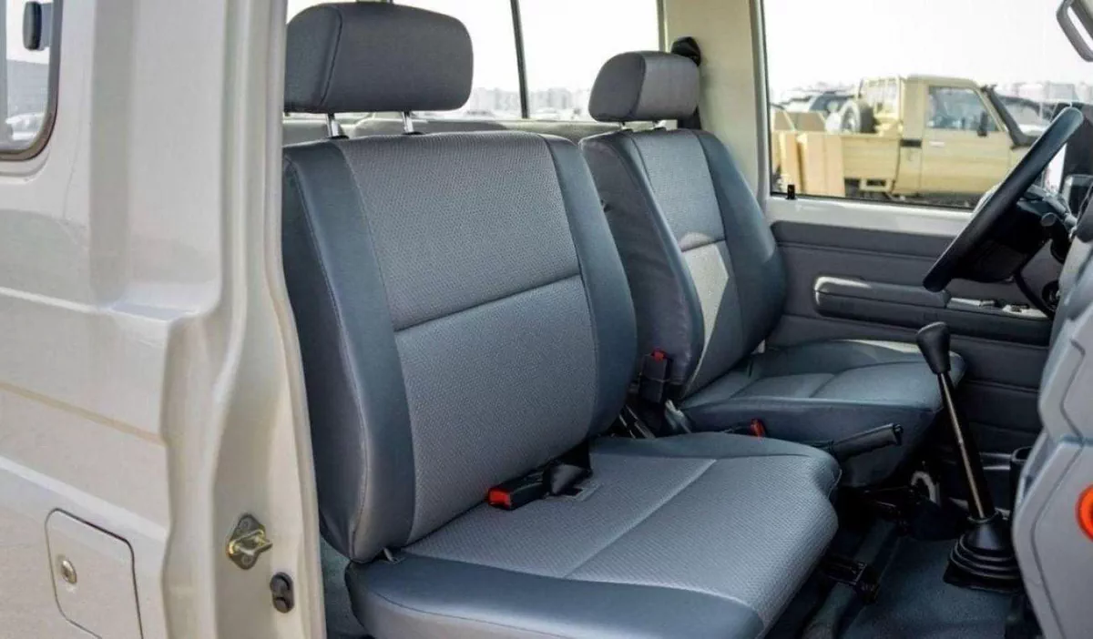 Toyota Land Cruiser 70 LC 78 HARDTOP 4.0L MT LC78 Hard Top 4.2D MT 3DOORS MY2025 – WHITE-16-0