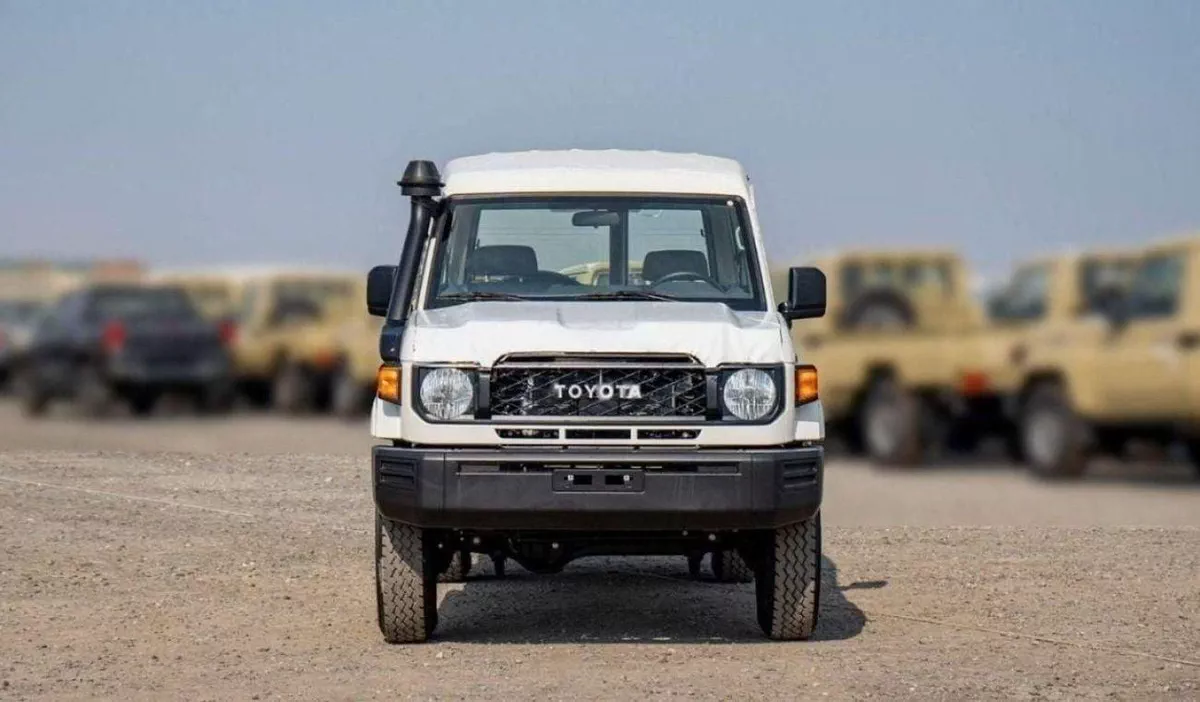 Toyota Land Cruiser 70 LC 78 HARDTOP 4.0L MT LC78 Hard Top 4.2D MT 3DOORS MY2025 – WHITE-1-0
