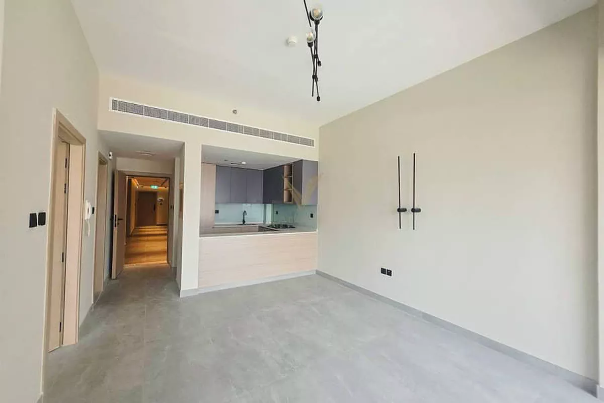 Higher Floor 1 BHK in DLRC | 822 sqft | AED 1.05M | Park Facing | AZRA Residence-4-4