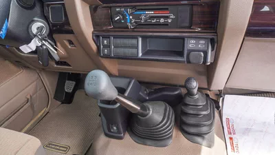 Toyota Land Cruiser Pick Up 4.0L V6 Oman Specs-9