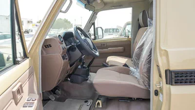Toyota Land Cruiser Pick Up 4.0L V6 Oman Specs-12