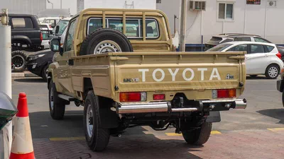 Toyota Land Cruiser Pick Up 4.0L V6 Oman Specs-16