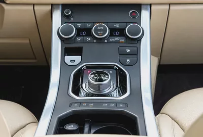 2016 RANGE ROVER EVOQUE PRESTIGE | GCC | FULL OPTION | ONLY AED 32,999-9