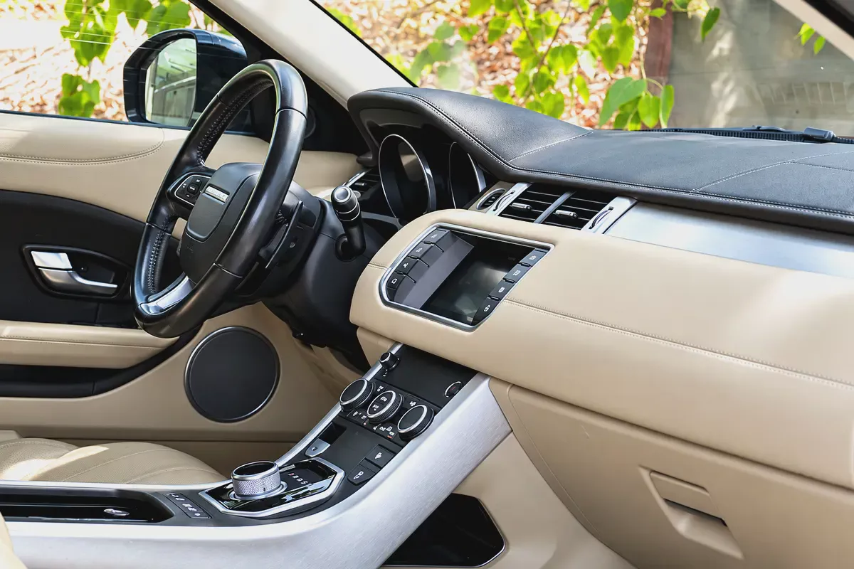 2016 RANGE ROVER EVOQUE PRESTIGE | GCC | FULL OPTION | ONLY AED 32,999-7-7