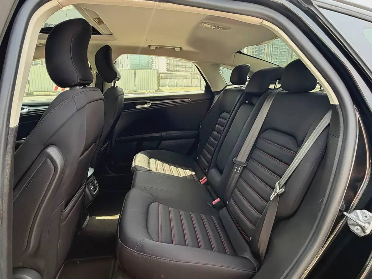 2015 Ford Fusion SE - GCC Specs-11-11