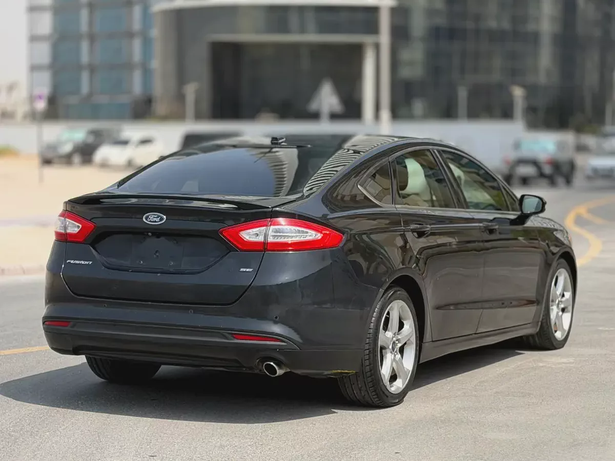 2015 Ford Fusion SE - GCC Specs-15-15