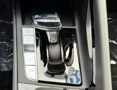 Hyundai Elantra SMART 1.5L PETROL, SUNROOF WITH LEATHER, CHINESE SPCES (CODE# ELITE) READY STOCK-12