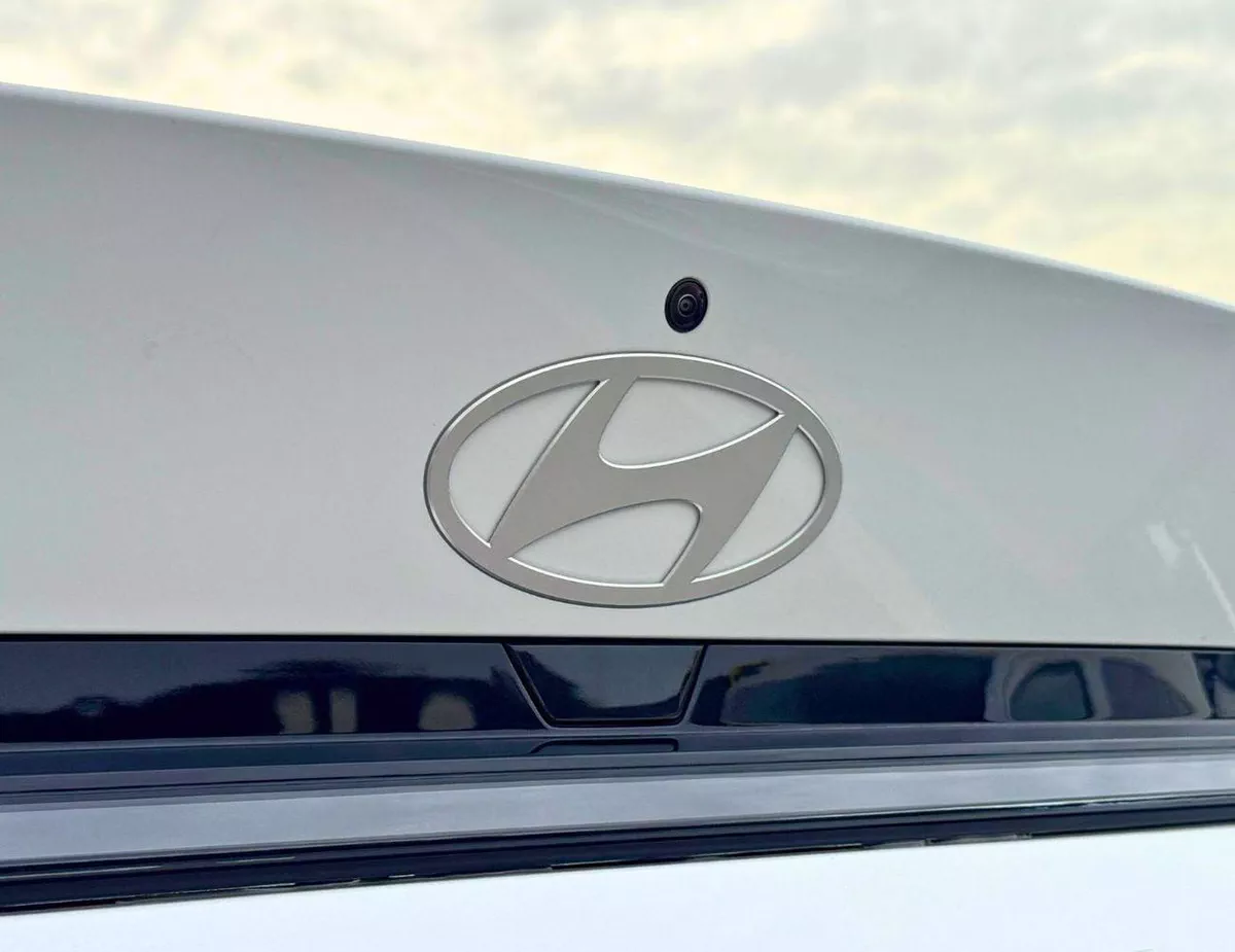 Hyundai Elantra SMART 1.5L PETROL, SUNROOF WITH LEATHER, CHINESE SPCES (CODE# ELITE) READY STOCK-3-0