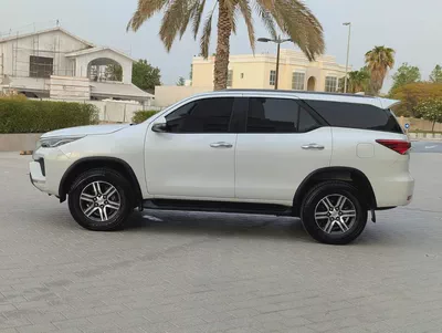 2023 Toyota Fortuner EXR GCC Specs Interior and Exterior Excellent Condition V4-4
