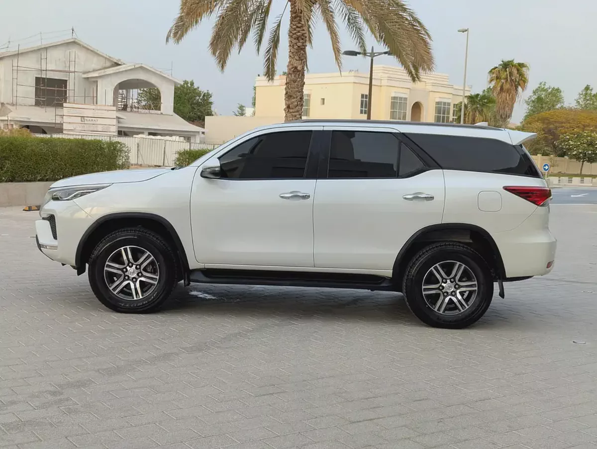 2023 Toyota Fortuner EXR GCC Specs Interior and Exterior Excellent Condition V4-10-10