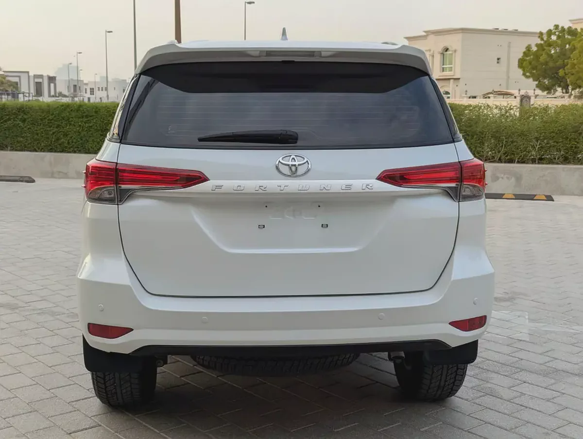 2023 Toyota Fortuner EXR GCC Specs Interior and Exterior Excellent Condition V4-7-7