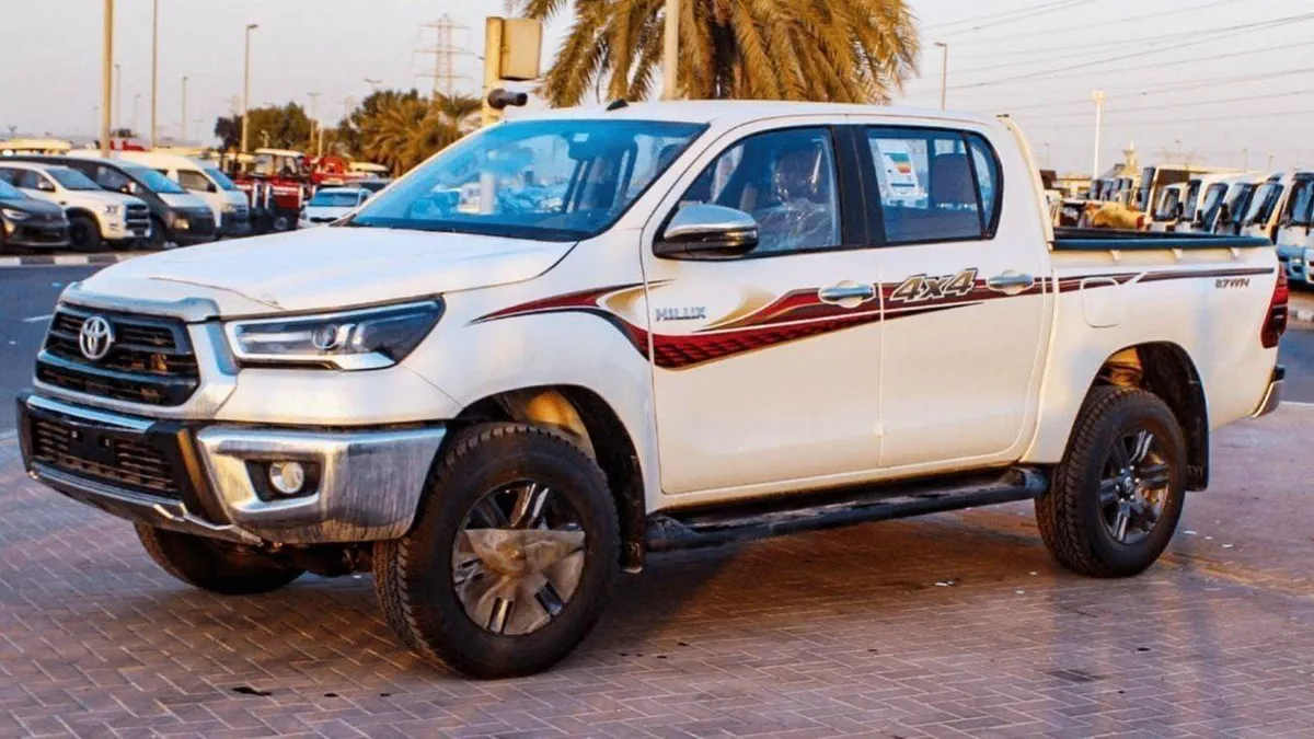 Toyota Hilux GLX HILUX GLX 2.7L MT PETROL 2024