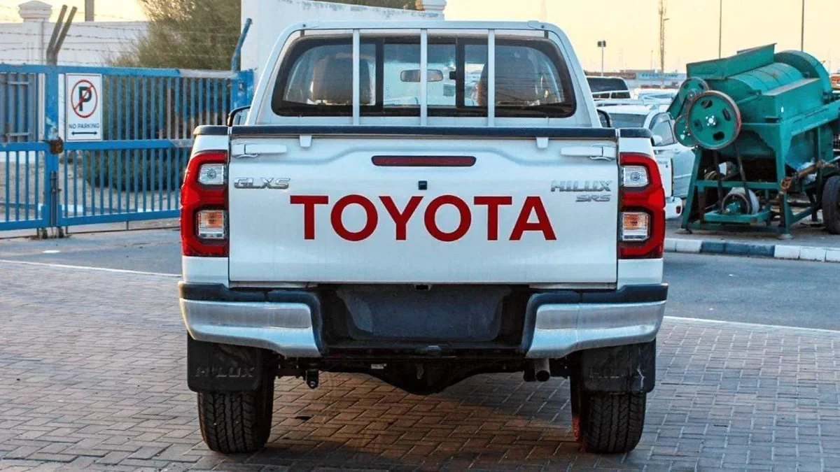 Toyota Hilux GLX HILUX GLX 2.7L MT PETROL 2024-4-0