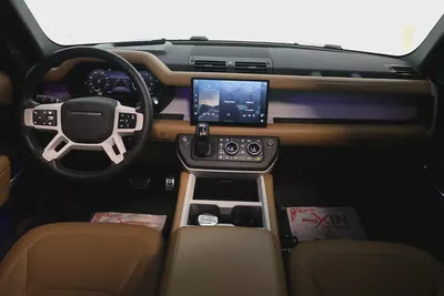 2025 Defender dynamic 110 HSE P400 | AL TAYER WARRANTY + SERVICE CONTRACT  GCC I FULL PPF-10