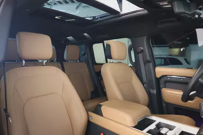 2025 Defender dynamic 110 HSE P400 | AL TAYER WARRANTY + SERVICE CONTRACT  GCC I FULL PPF-17
