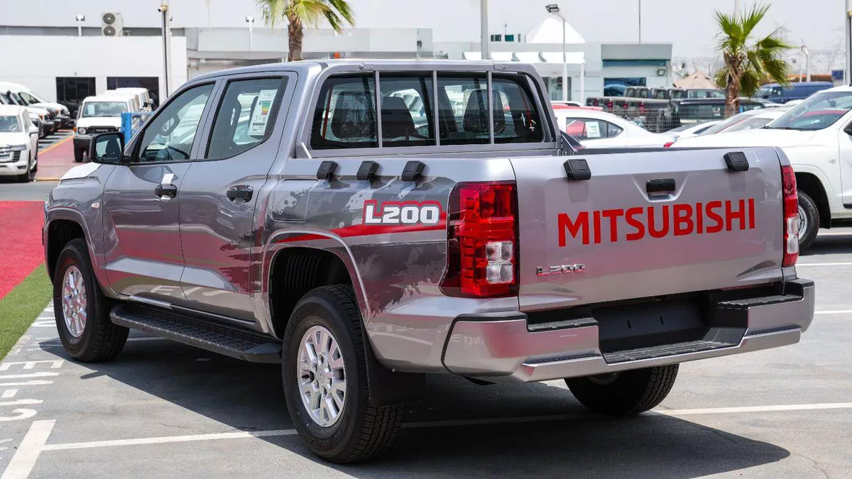 Mitsubishi L200 GLX Brand New – 2.5L Turbo Diesel 4WD Manual – C86 – GCC 2026-3-0