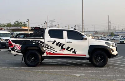 Toyota Hilux  2022 Toyota Hilux GR Sport - 2.7L V4 - Rear Camera - Push Start - Full Automatic Patrol - 4x4 AWD --7