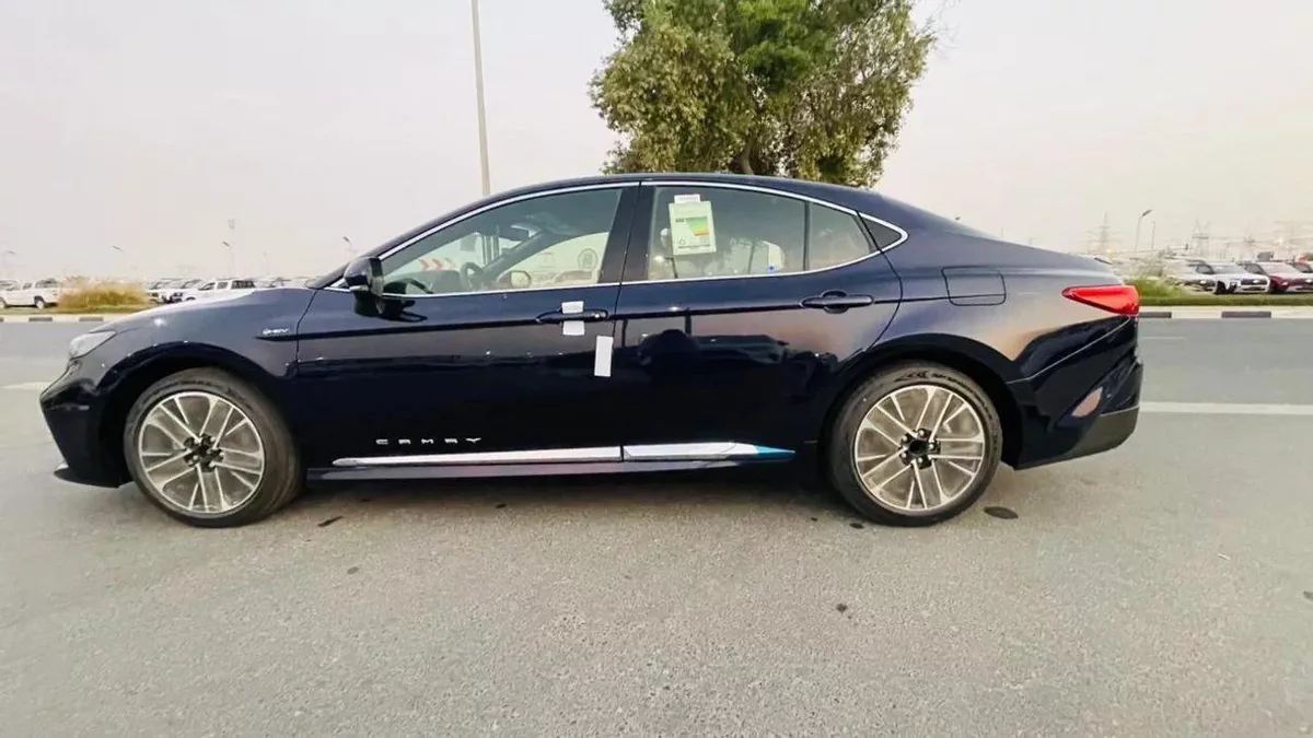Toyota Camry CAMRY 2.5 HYBRID LUMEIR-13-13