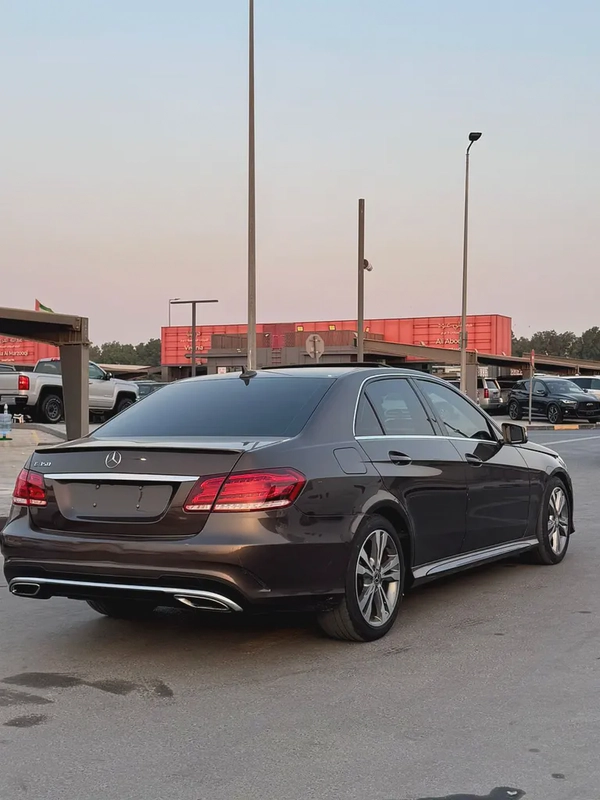 مرسيدس E350 مواصفات امريكية 2016 بحالة جيدة