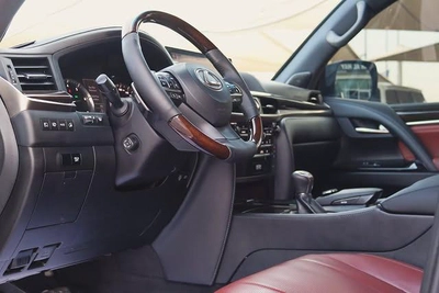 LEXUS LX570 2016 GCC Full Option-7