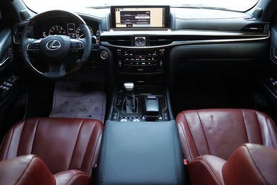 LEXUS LX570 2016 GCC Full Option-9
