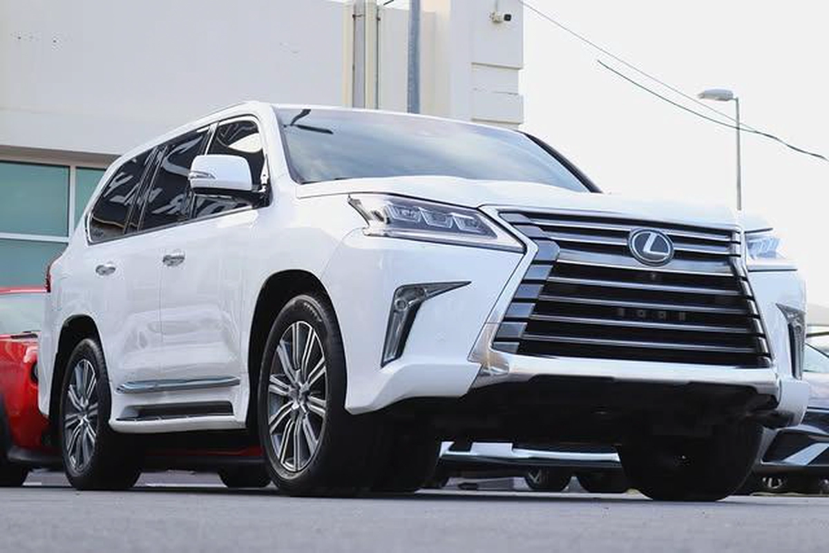 LEXUS LX570 2016 GCC Full Option-5-5