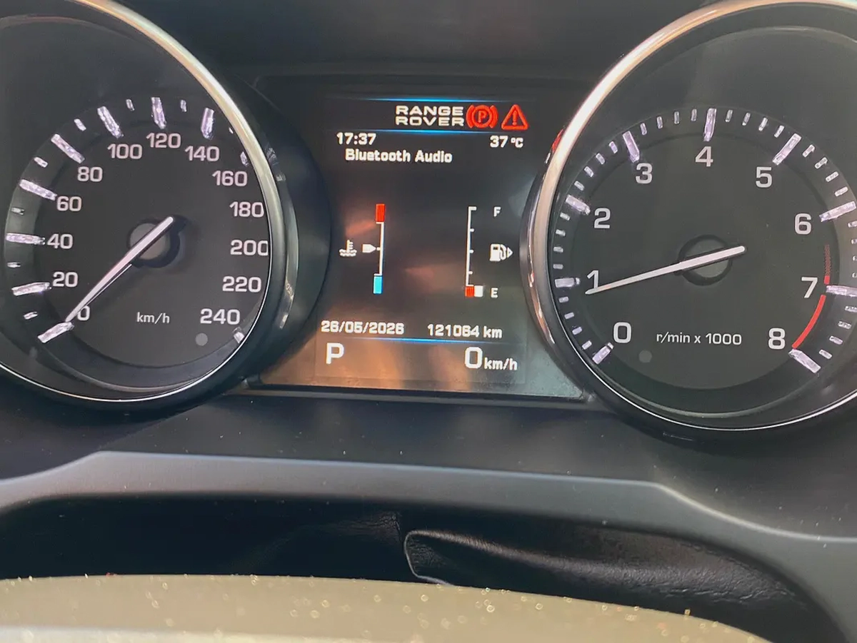 2013 Range Rover Evoque Dynamic HSE || GCC Specs || Accident free-8-8