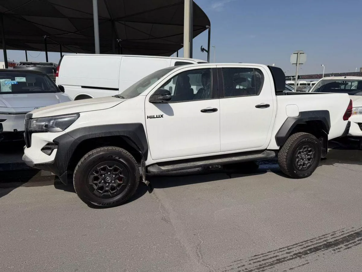 Toyota Hilux Toyota Hilux 2.8L GR Sport Model 2026 ( On order )-1-0
