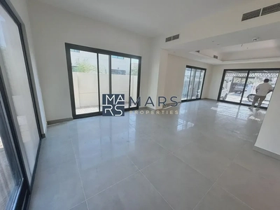🏡 Luxurious 5-Bedroom Villa for Rent in Sharjah Sustainable City | AED 180,000 Yearly 🌿-2