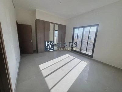 🏡 Luxurious 5-Bedroom Villa for Rent in Sharjah Sustainable City | AED 180,000 Yearly 🌿-8