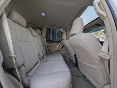 TOYOTA PRADO 2019 VXR TOP FULL OPTION GCC V6 4.0L IN EXCELLENT CONDITION-9