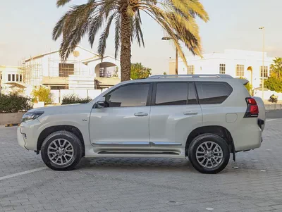 TOYOTA PRADO 2019 VXR TOP FULL OPTION GCC V6 4.0L IN EXCELLENT CONDITION-16