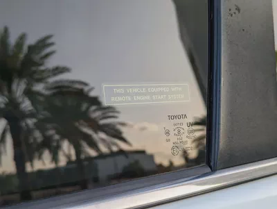 TOYOTA PRADO 2019 VXR TOP FULL OPTION GCC V6 4.0L IN EXCELLENT CONDITION-6