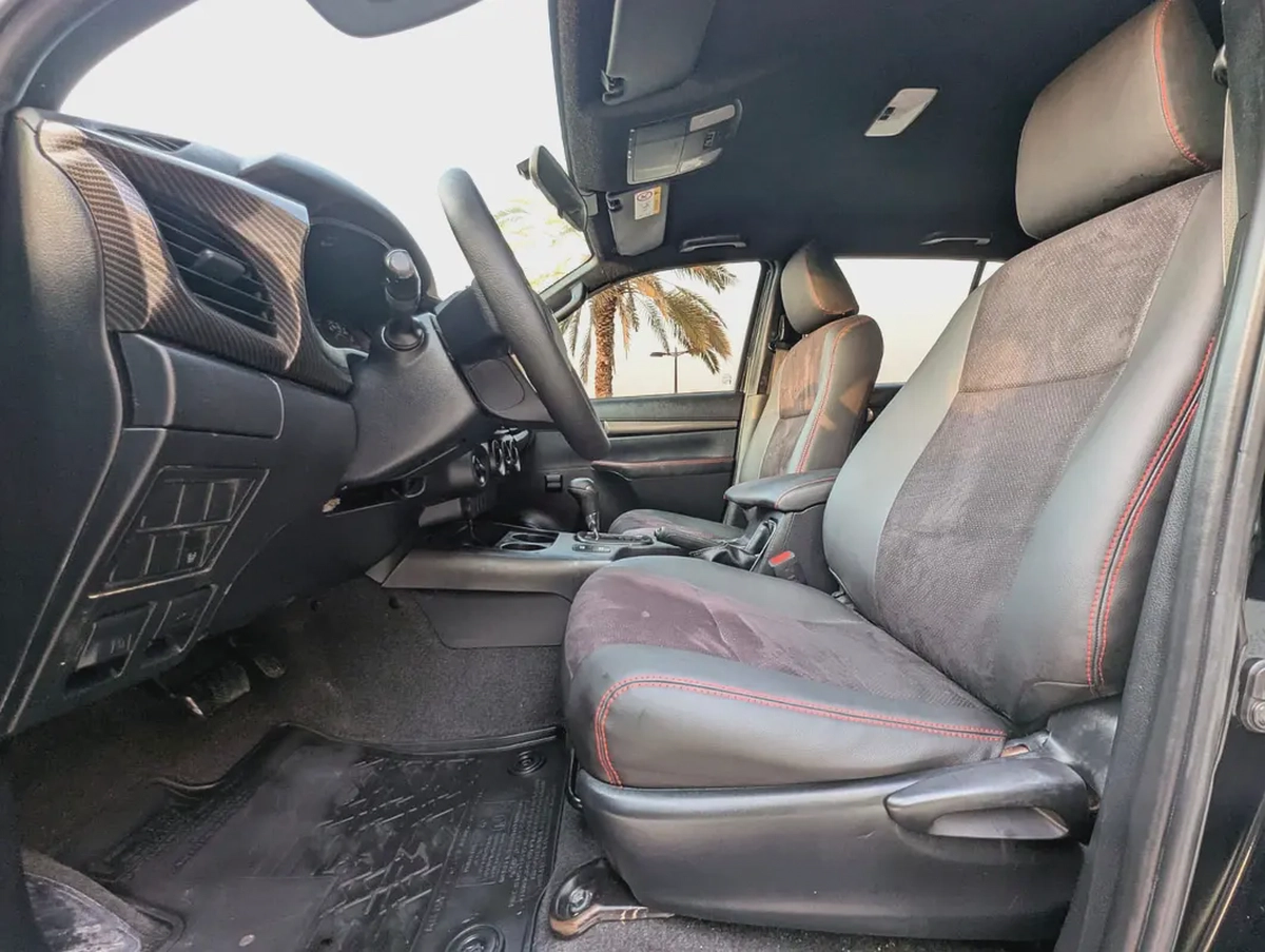 Toyota Hilux 2021 Facelifted 2027 Travo Edition Interior and Exterior Excellent Condition-9-9
