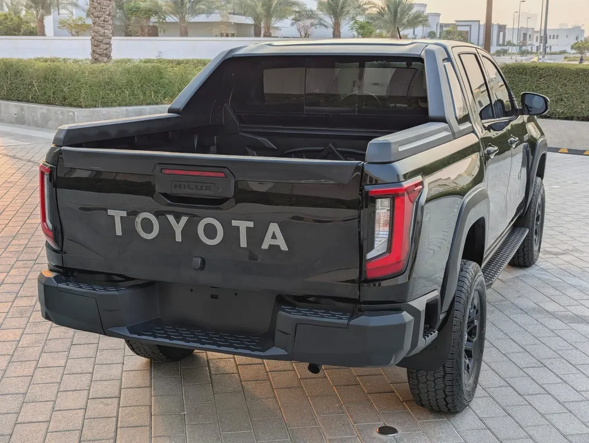 Toyota Hilux 2021 Facelifted 2027 Travo Edition Interior and Exterior Excellent Condition-3-3