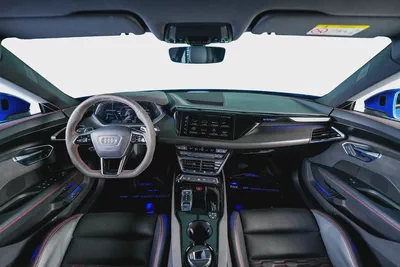 Audi E-TRON  GT 50 Quattro-Audi Service Package Until August 2027-9