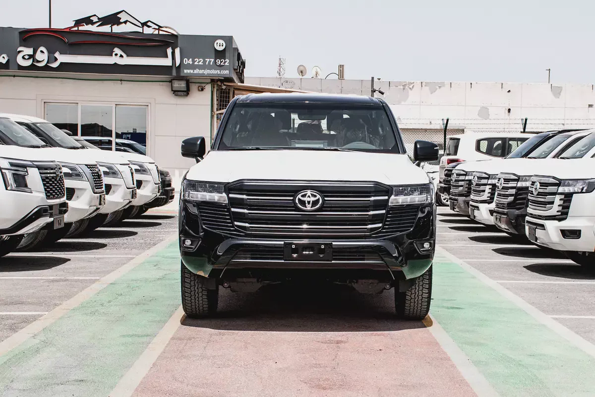 Brand New 4.0L 2026 Toyota Land Cruiser GXR - GCC Specs - 3.5L Twin Turbo-2-2