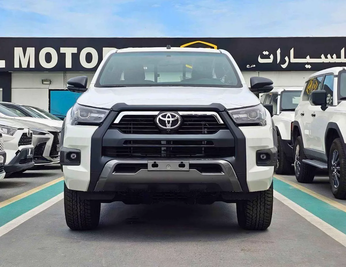 Toyota Hilux SR5 ADVENTURE DOUBLE CABIN / 4.0L V6 PETROL / 18"ALLOY WHEELS WITH ROLL BAR / 360 CAMERA / FR & REAR-1-0