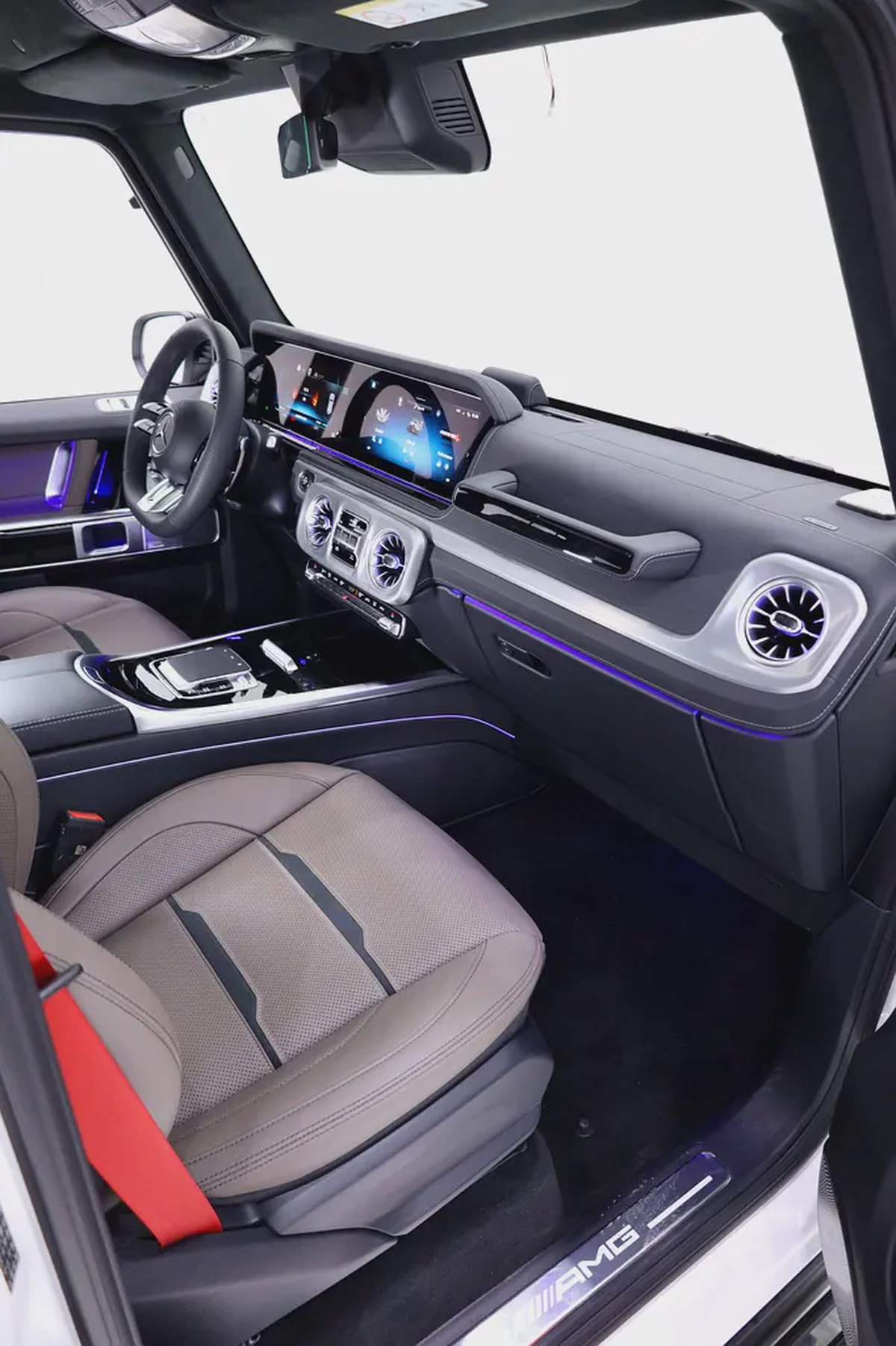 G63 DOUBLE NIGHT PACKAGE FULLY LOADED + 5 YEARS GARGASH WARRANTY AND SERVICE-14-14