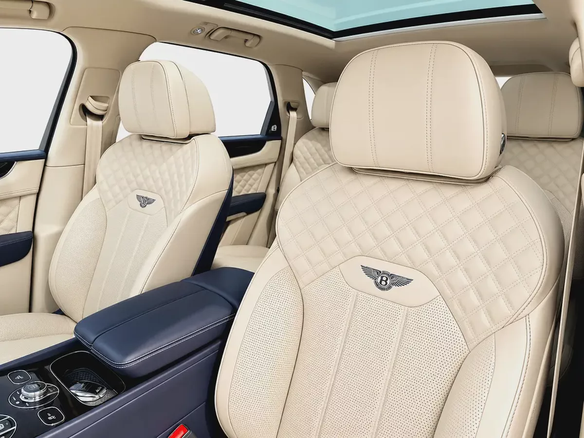 2023 Bentley Bentayga Azure-9-9