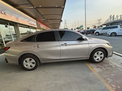 1050/- aed EMI 2026 Toyota Yaris SE+ GCC Specs Original paint 100%-5