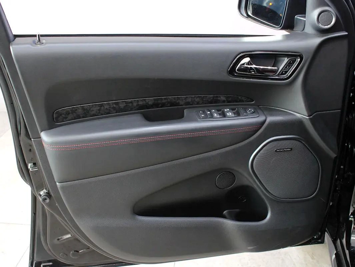 2024 - Dodge Durango R/T HEMI V8 with warranty-17-17