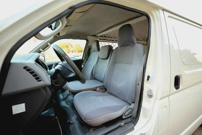 Toyota Hiace Standard Roof | Delivery Van | GCC Specs | Ref#T42275-8