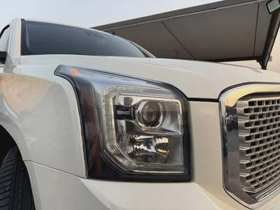 GMC Yukon XL Denali 2015-6
