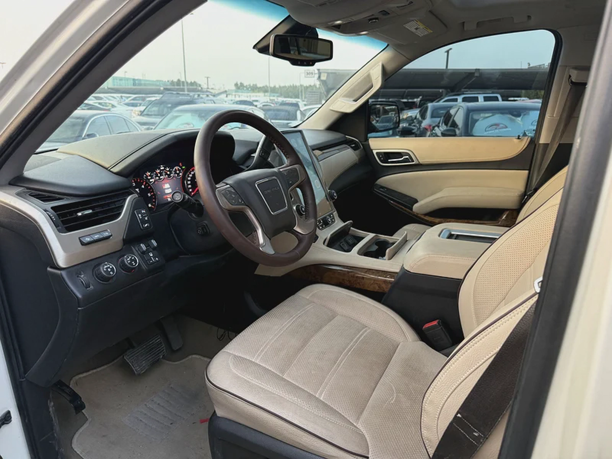 GMC Yukon XL Denali 2015-8-8