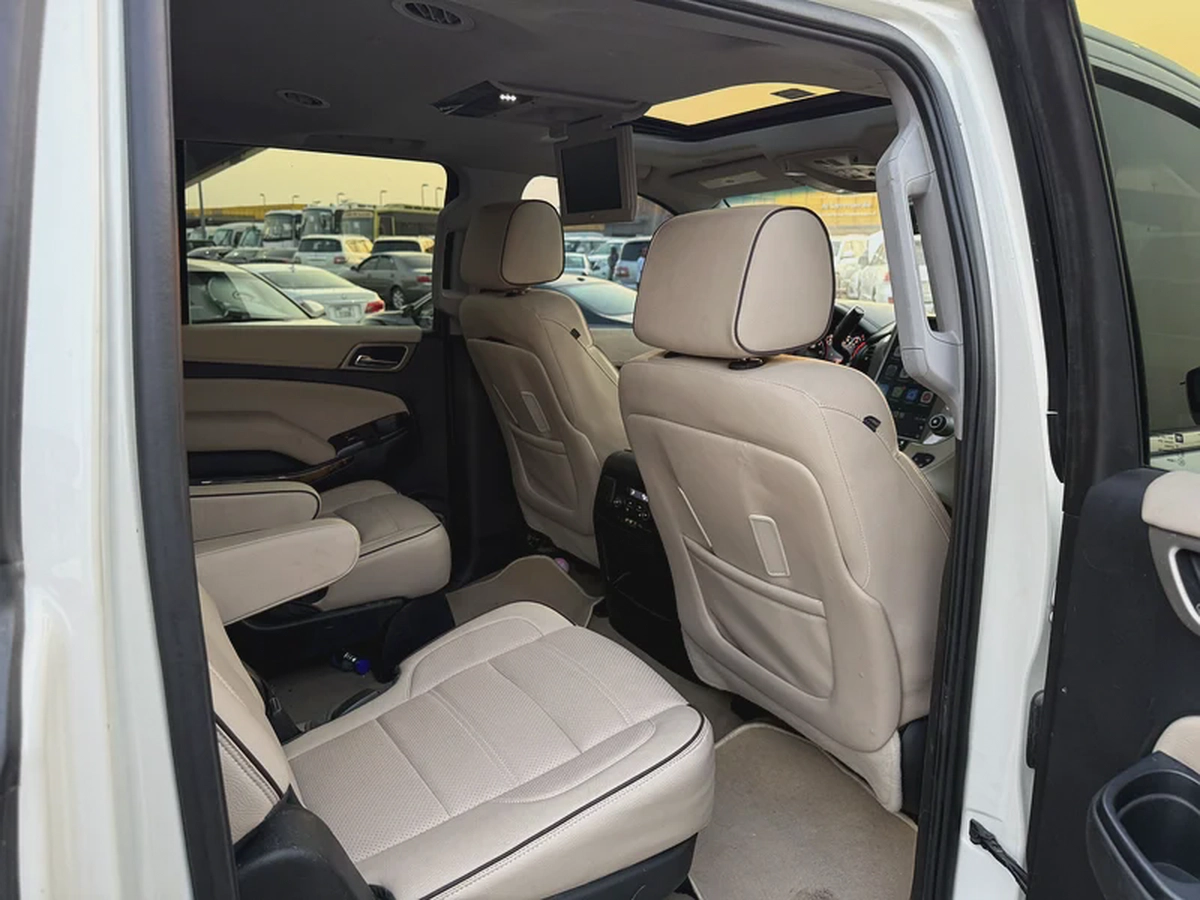 GMC Yukon XL Denali 2015-11-11