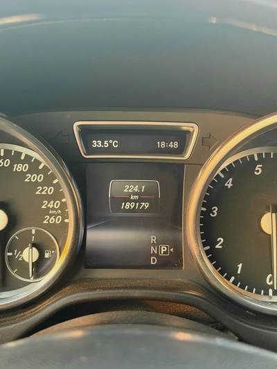 Mercedes-Benz GL 500 4matic 2015 | GCC Specs | V8 Luxury 7-Seater-10