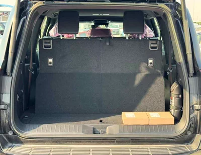 Toyota Land Cruiser GXR 3.3L DIESEL || LEATHER WITH PWR SEATS | RADAR | FRONT CAMER |  BIG DVD | JBL SPEAKERS (CODE # LC-4