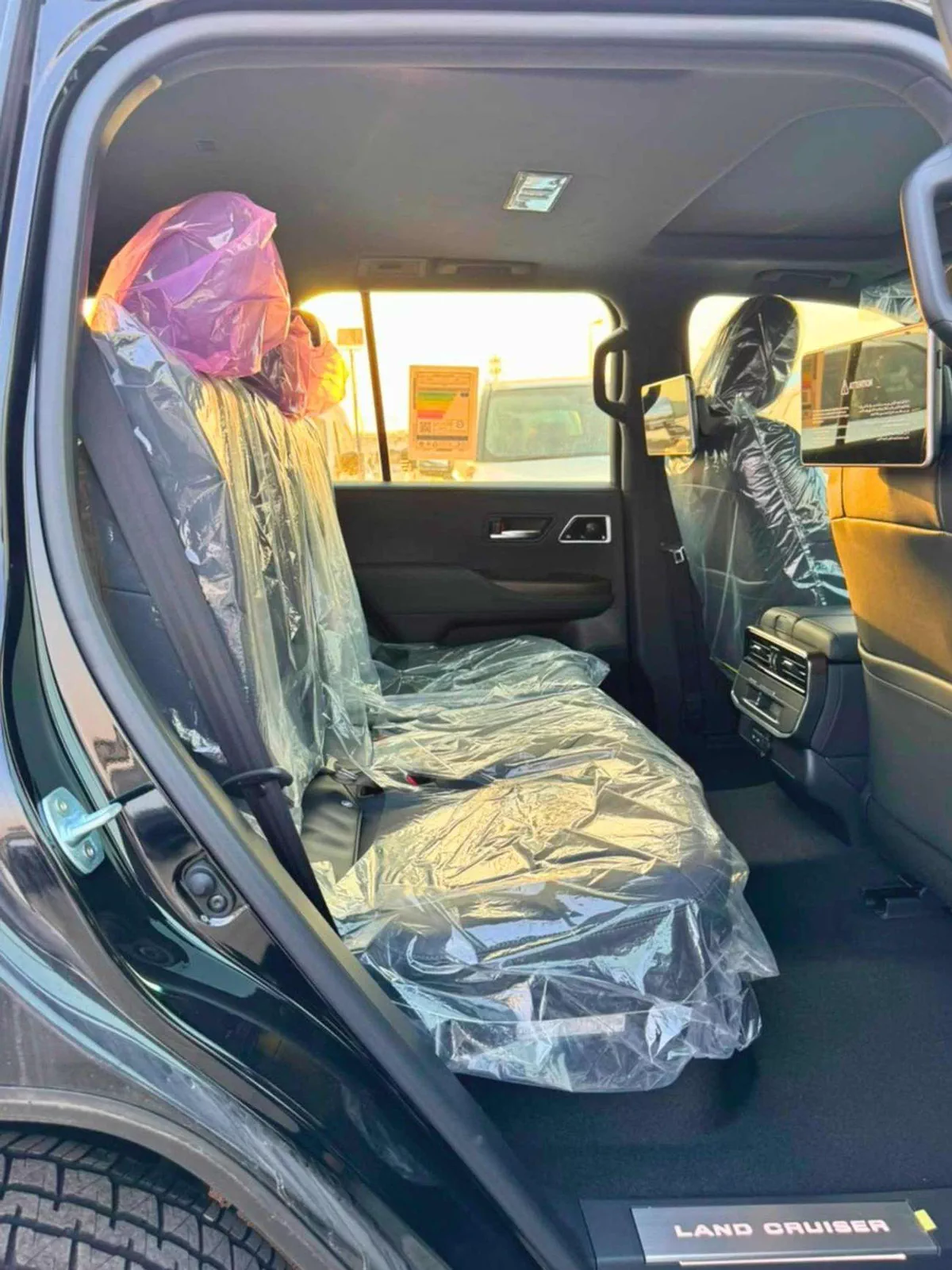 Toyota Land Cruiser GXR 3.3L DIESEL || LEATHER WITH PWR SEATS | RADAR | FRONT CAMER |  BIG DVD | JBL SPEAKERS (CODE # LC-10-0