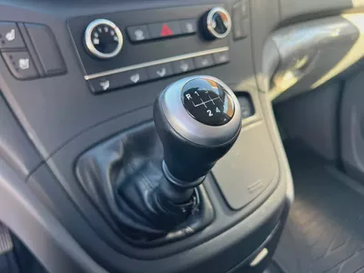 2021 Hyundai H1 | 5 Seats  Van | Diesel | Manual | Ref#980-19